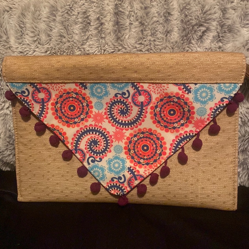 Fashion wristlet